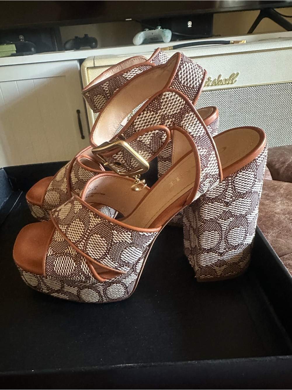 Coach “Nelly” jacquard signature cocoa amber Block Heel Sandals - Picture 4 of 10